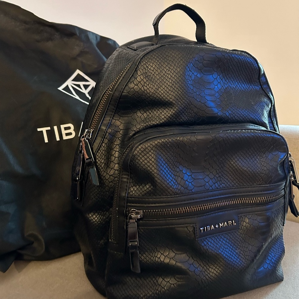 Kids Black Textured Backpack